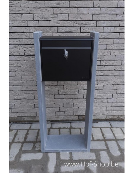 P-Box 15 - boîte aux lettres en pierre bleue
