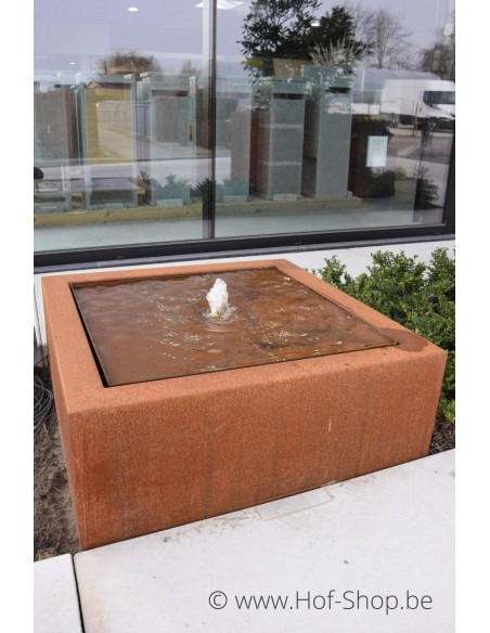 Table d'eau 100 x 100 x 40 - Adezz Table d'eau en acier corten
