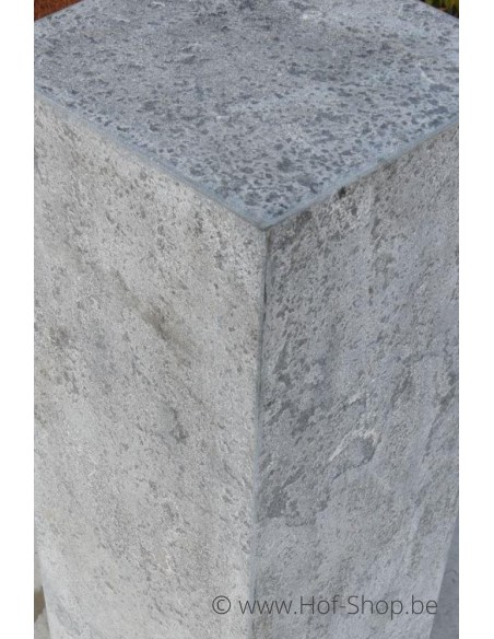 Guéridon 30 x 30 x 85 cm - colonne en pierre bleue
