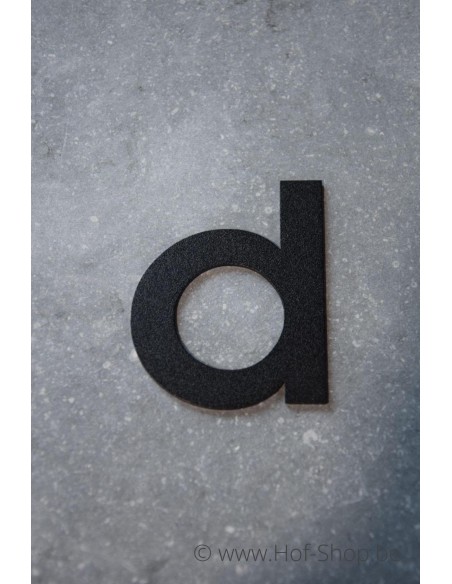 Letter d - zwart aluminium 5 cm hoog (huisnummer 'fuji' KatoDesign)