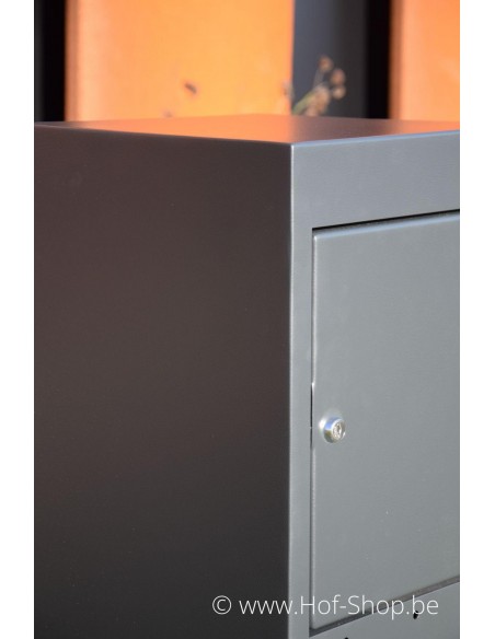 Nox RAL 7021- brievenbus Adezz aluminium