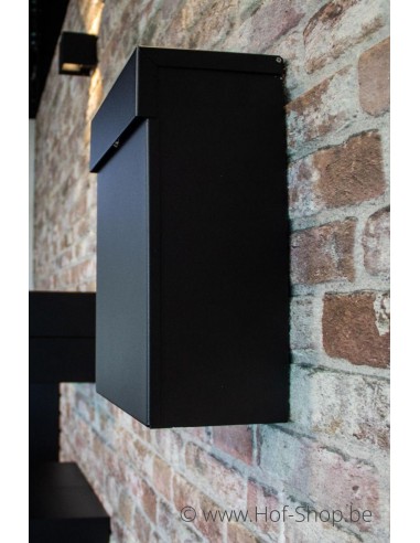 Mooie, zwarte design brievenbus 'Mailbox'