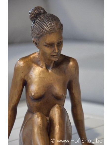 Grace assise nue - statue en bronze (BS1386B)