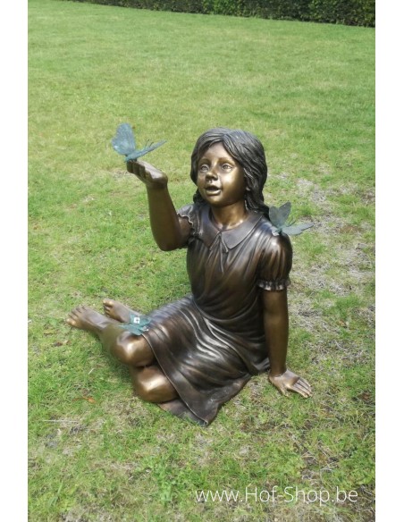 Meisje met vlinder - bronzen beeld (B902)
