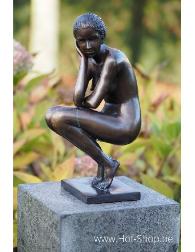 Femme accroupie - statue en bronze (AN0512BR-B)