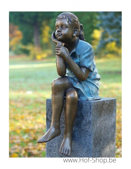 Zittend meisje - bronzen beeld (AN0639BR-V)