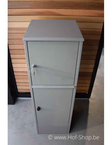 Pilast met pakketvak - Larob pakketbus aluminium