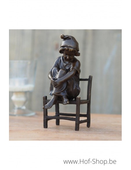 Meisje zittend op stoel - bronzen beeld (AN1217BR-B)