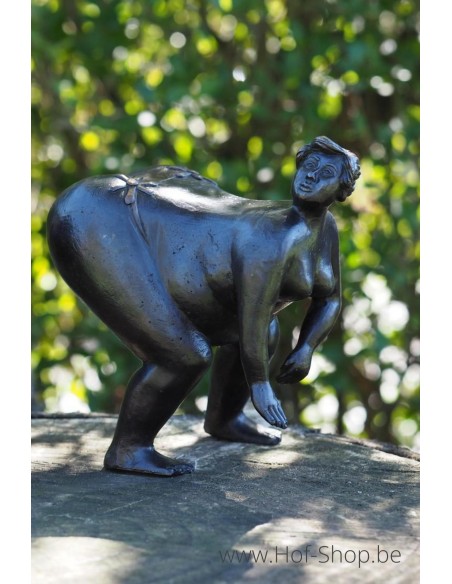 Dikke dame links - bronzen beeld (AN1370BR-B-L)