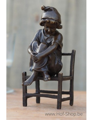 Meisje zittend op stoel - bronzen beeld (AN1217BR-B)