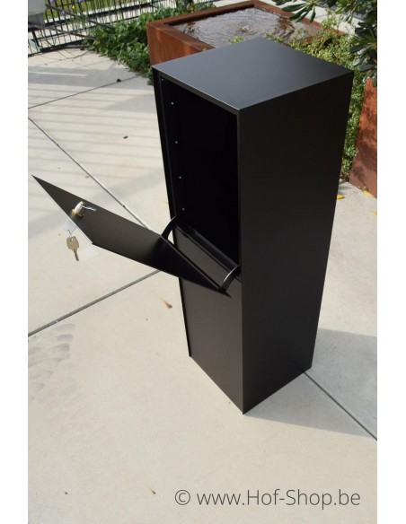 Pilast RAL 9005 - Larob brievenbus aluminium