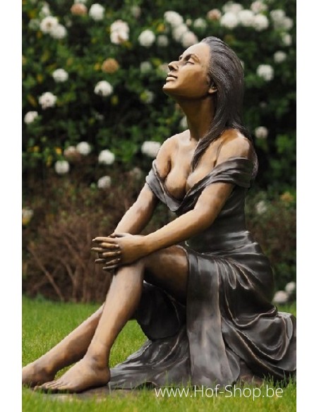 Zittende vrouw - bronzen beeld (B1186)