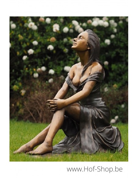 Zittende vrouw - bronzen beeld (B1186)