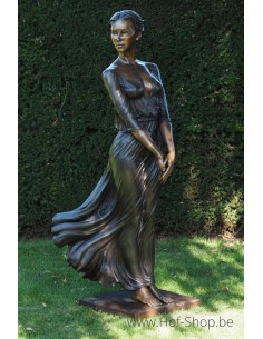 Staande vrouw - bronzen beeld (B1353)