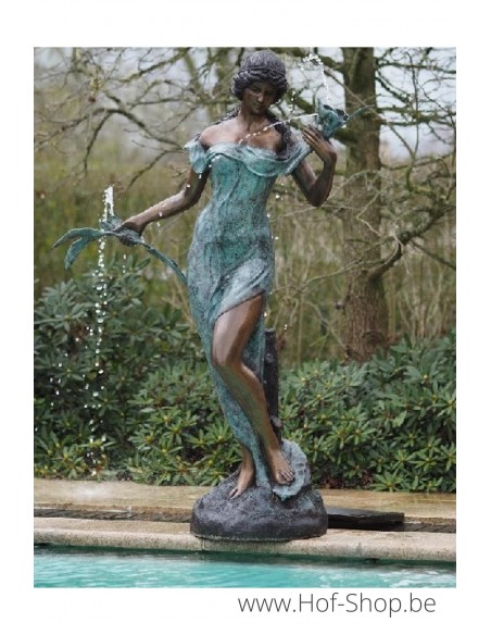 Vrouw met bloemen fontein - bronzen beeld (B29380)