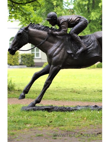 Grote jockey op paard - bronzen beeld (B47198)