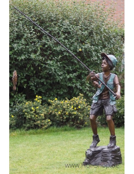 Pêcheur sur rocher - statue en bronze (B57160)