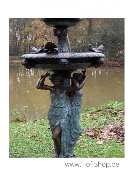 3 vrouwen met fontein - bronzen beeld (B94268)