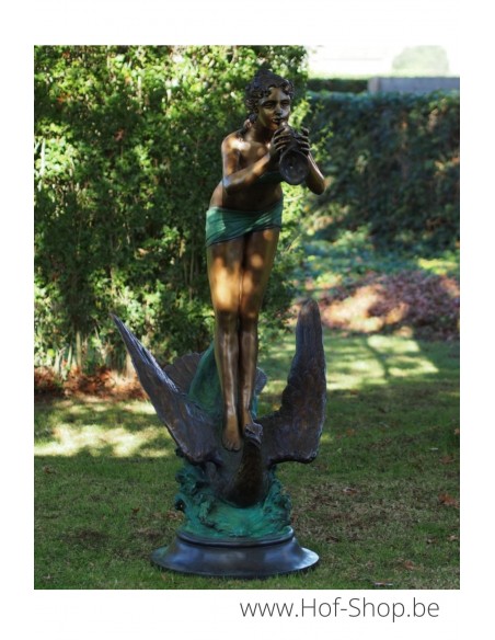 Vrouw op vogel - bronzen beeld (PB61114)
