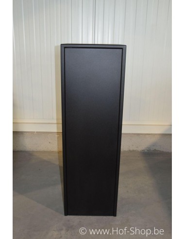Drop-it Box RAL 9005 Front Door - Larob pakketbus aluminium