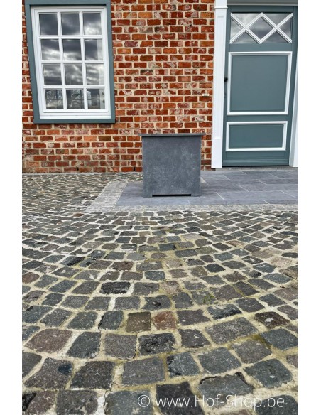 Square Classic 50 x 50 x 52 cm - VASP Jardinière en pierre bleue