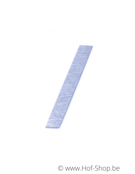barre oblique inverse - acier inoxydable de 8 cm de haut (numéro de maison 'fuji' KatoDesign)