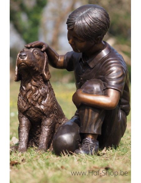 Jongen met hond - bronzen beeld (B1518)