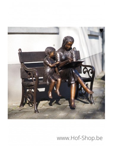 2 sœurs dessinant sur un banc - statue en bronze (B1508)