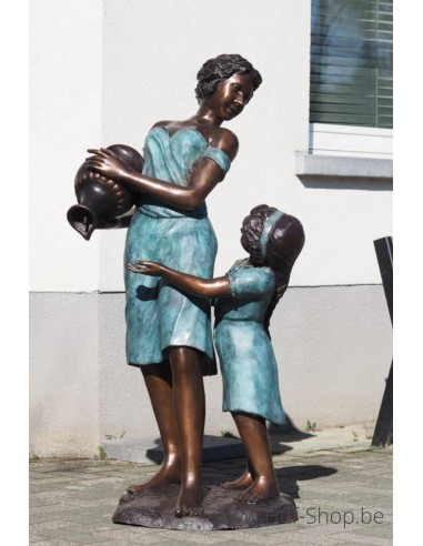 Mère et fille (fontaine) - statue en bronze (B57322)