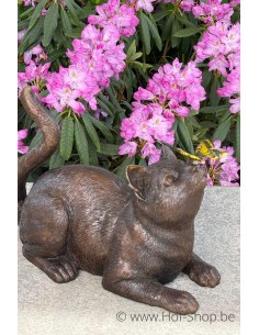 Kat met vlinder - bronzen beeld (BS1192B)