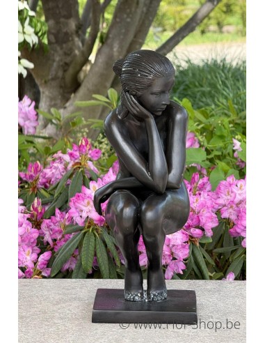 Femme accroupie - statue en bronze (AN0512BR-B)