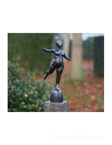 Femme aux formes généreuses - sculpture en bronze (BS1301B)