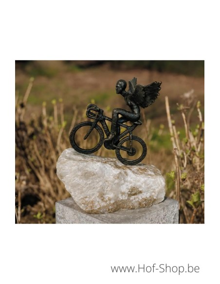 Man met vleugels op fiets - bronzen beeld (B1577)