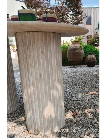 Modèle d'exposition : ensemble table et banc en travertin – Table Solace Living