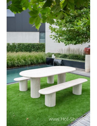 Modèle d'exposition : ensemble table et banc en travertin – Table Solace Living