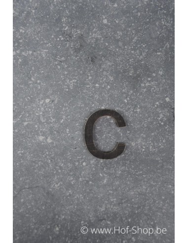 Letter C - cortenstaal 5 cm hoog (Ari)