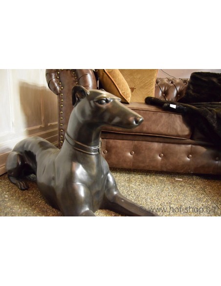 Paar liggende honden - bronzen beeld