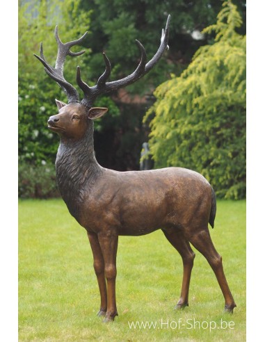Staand hert - bronzen beeld