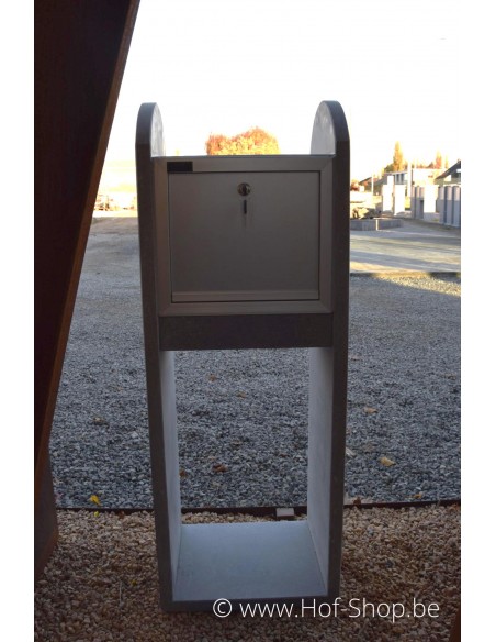 Madrid Moon B/W - brievenbus arduin